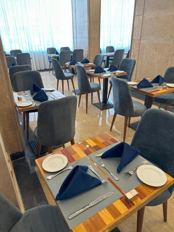 Stay Inn Pyramids Hotel Al Kawm al Akhdar ภายนอก รูปภาพ