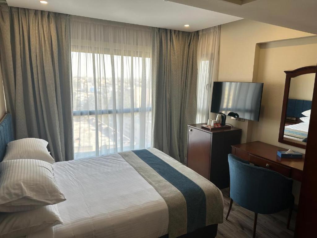 Stay Inn Pyramids Hotel Al Kawm al Akhdar ภายนอก รูปภาพ